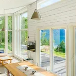 In With House Sea View 度假居