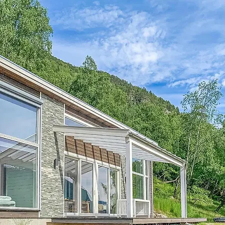 In With House Sea View Tatil Evi Ornes (Sogn og Fjordane)